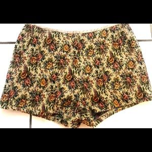 Mine Floral Shorts